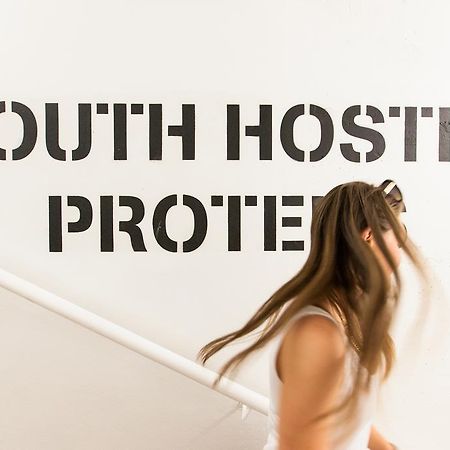 Youth Hostel Proteus Постойна Екстер'єр фото
